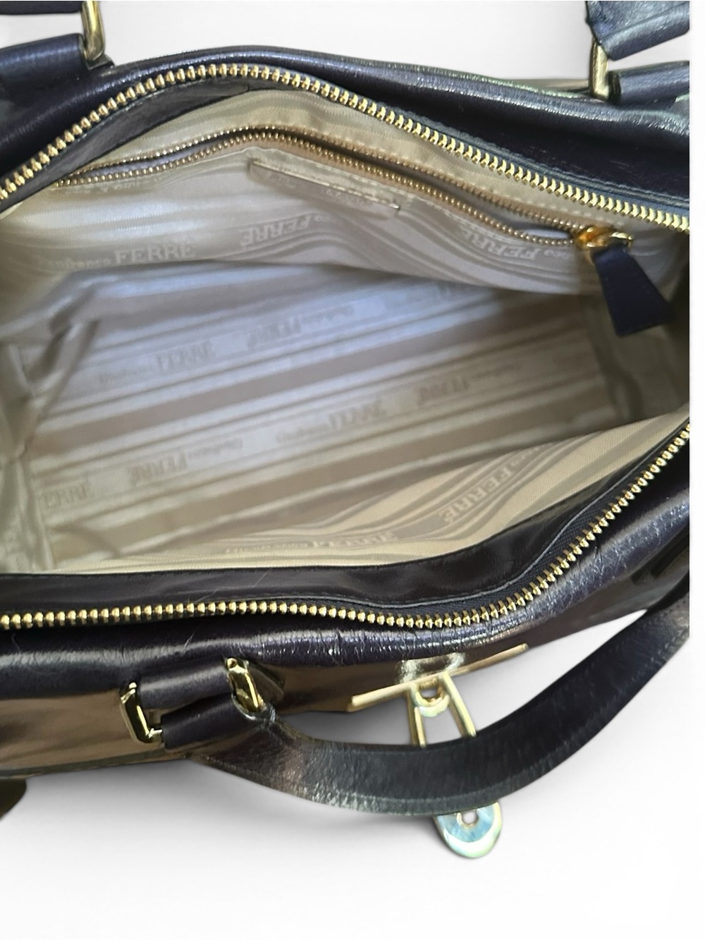 💙 Gianfranco Ferre Navy Leather Satchel Made Italy Gold Hardware - Picture 10 of 17